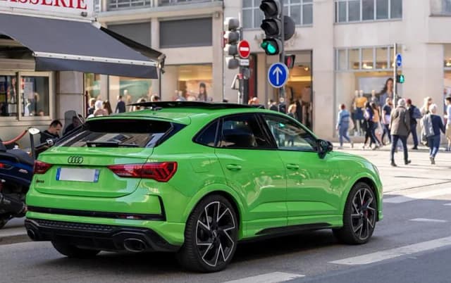 Audi RS Q3: Cena i szczegóły modelu, który zachwyca Audi RS Q3: Cena i szczegóły modelu, który zachwyca