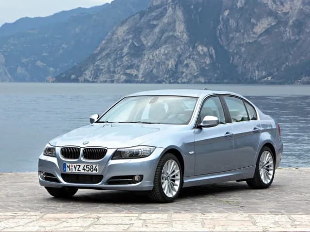 BMW E90 3.0: kompletny przegląd modelu, silników i wyposażenia BMW E90 3.0: kompletny przegląd modelu, silników i wyposażenia