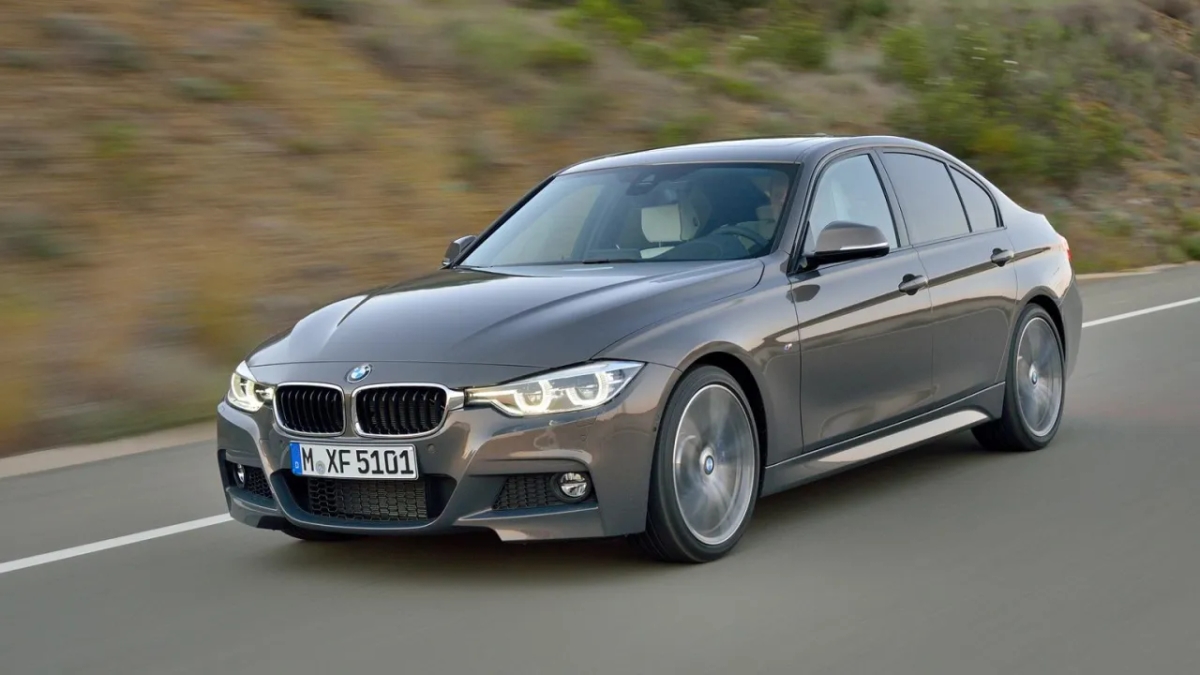 BMW Seria 3 F30 – charakterystyka, osiągi, komfort i problemy z awaryjnością