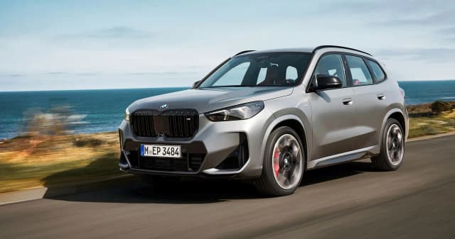 BMW X1 M: Sportowy kompaktowy SUV z mocą 300 KM i xDrive BMW X1 M: Sportowy kompaktowy SUV z mocą 300 KM i xDrive