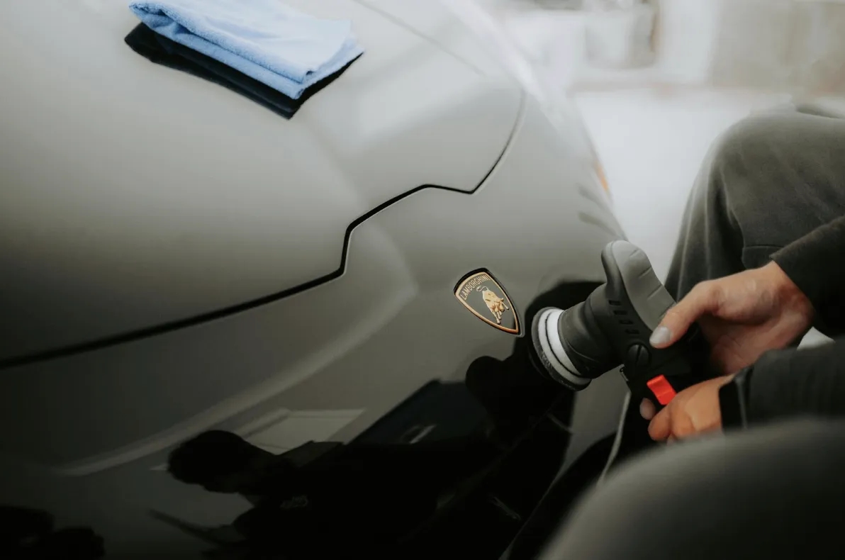 Jak profesjonalnie zadbać o swój samochód?